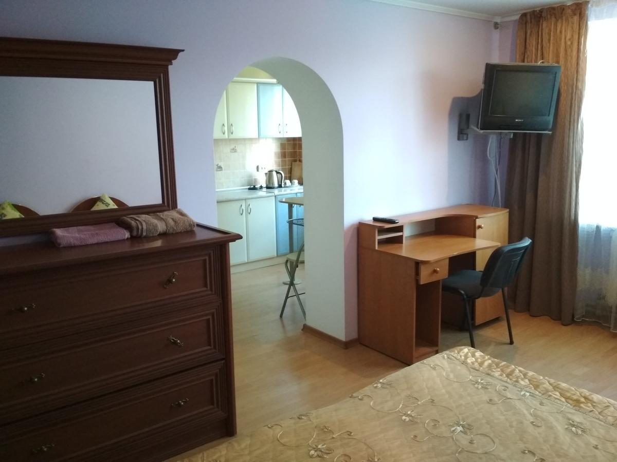 Удеч Ξενοδοχείο Zhidachov Εξωτερικό φωτογραφία